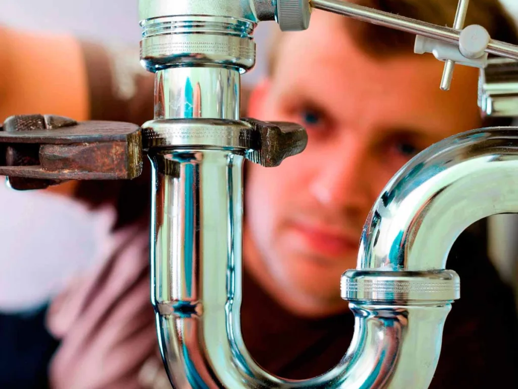 Emergency plumbing service