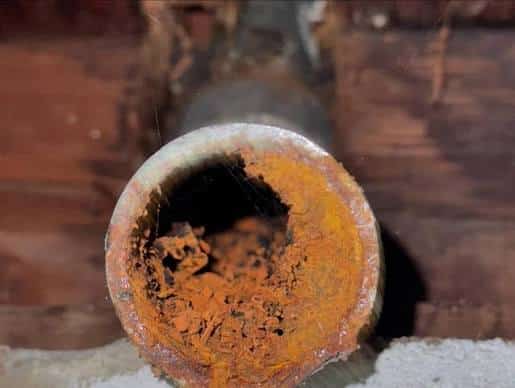 corroded galvanized pipes